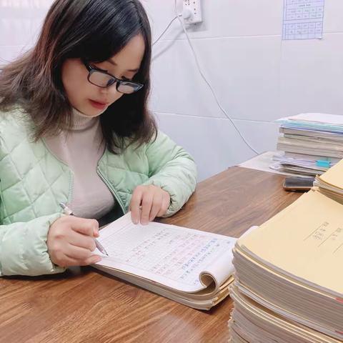 【党·耀八一】“学习身边好榜样，传递师德正能量”系列故事会——“春风化雨花千树，爱心培育幸福花”