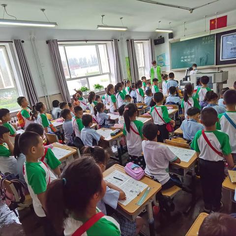 参观小学初体验，我与小学零距离——康庄幼儿园大二班参观小学实践活动