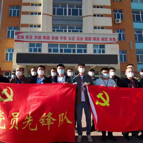 核酸检测，守护红山———综合执法局支援南新街钢铁社区防疫党员突击队工作剪影