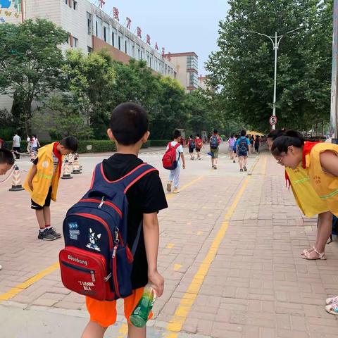 五八班值周记录—夏日的坚守