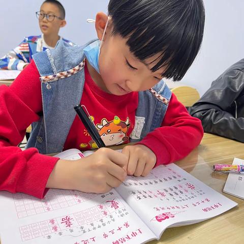 弘贤书院•书香马都硬笔书法（小学第六周）