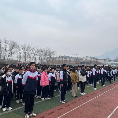 守护未来 安全先行——鹿泉区实验初级中学开学法治安全宣传教育活动