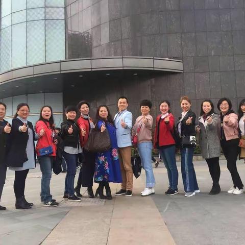 快乐徒步 拥抱春天