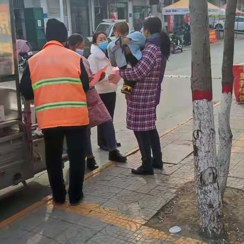 邯郸银行学院路支行务求实效 将支付降费 让利于民等各项优惠政策带进千家万户