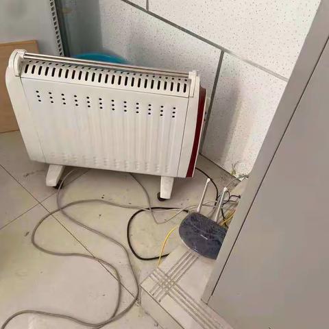 【美冬冰沁，平安校园】——红云小学冬季安全教育