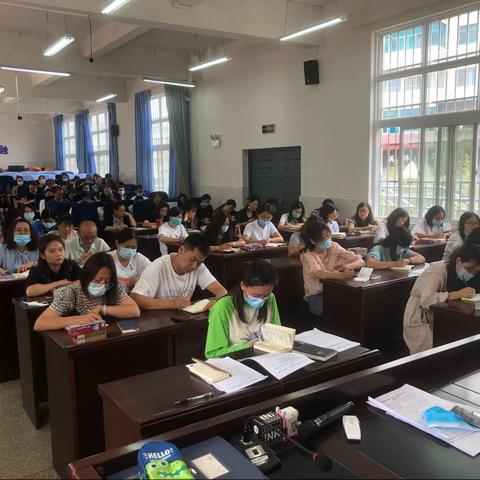 学习习近平总书记在庆祝中国共产党成立100周年大会上重要讲话精神———大街小学党总支书记专题宣讲