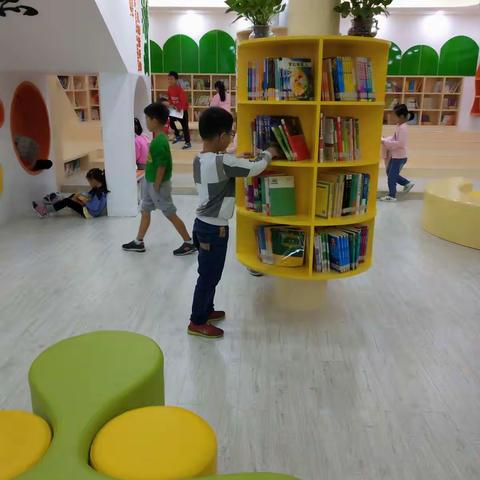 走进逸小，做书香小学生