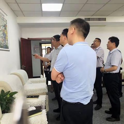 精工钢构集团董事长孙关富、高科集团董事长贾长舜一行赴集贤园洽谈合作项目落地事宜