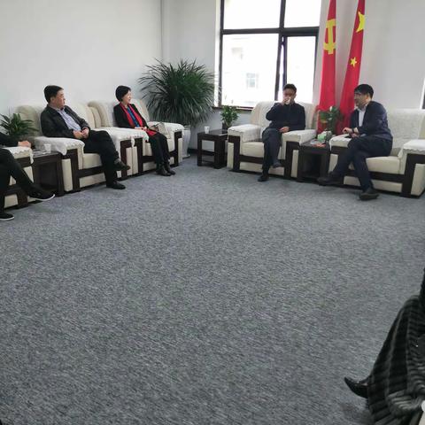 高新区集贤园    允中文教院一行来高新区集贤园考察