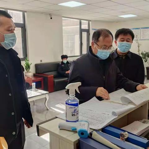 市住建局党委书记、局长魏向阳元旦检查指导疫情防控工作