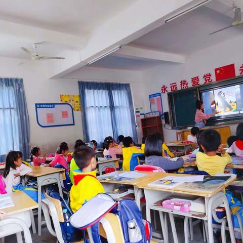 段屋乡上塘小学二年级悦读活动——做个温暖的人