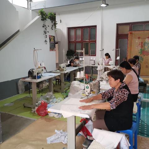 幸福不是等靠要，幸福是奋斗出来的！