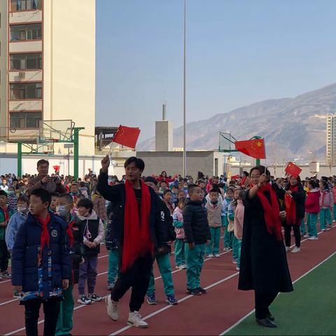 巾帼心向党 百年正辉煌——兴海路小学庆三八活动