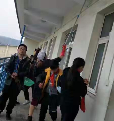 校园是我家，清洁靠大家——殷都区铜冶镇铜冶小学西校区“校园环境卫生大扫除”活动掠影
