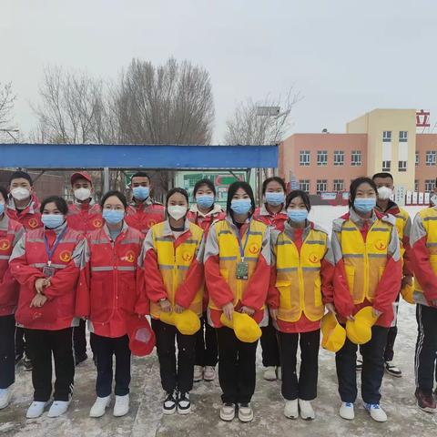 开学时节迎新生，志愿服务暖人心——记和硕县第二中学新生入学报到志愿服务活动