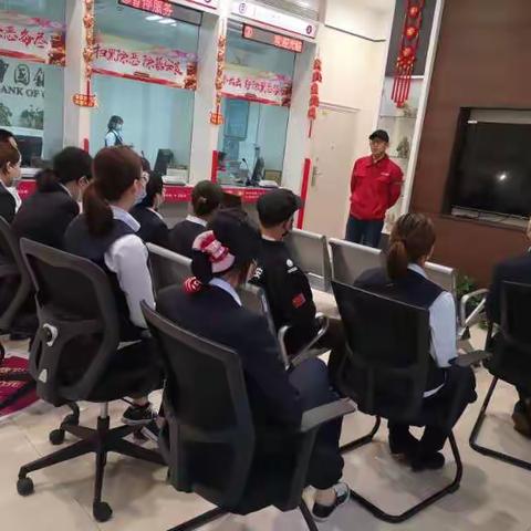 富平县支行积极开展消防知识培训及现场演练活动