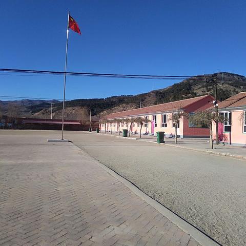 白虎沟中心小学安全教育系列活动