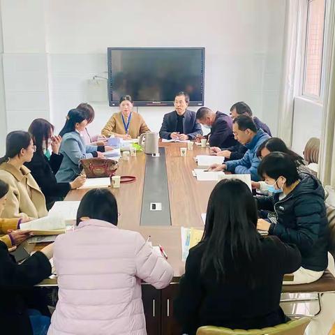 铸实力 亮风采——记菏泽市实验中学初三历史组第十一次集体备课