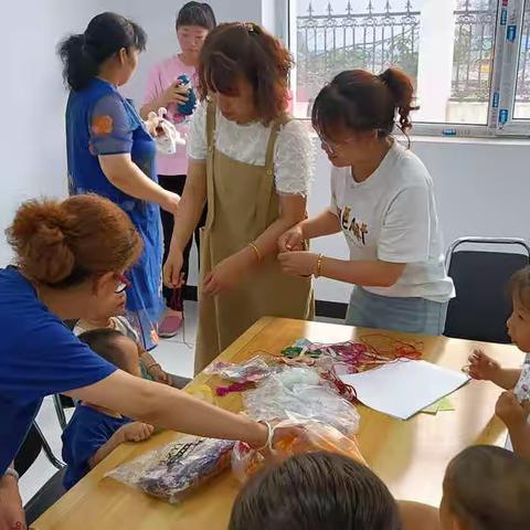 彩绳绕众心  浓浓端午情