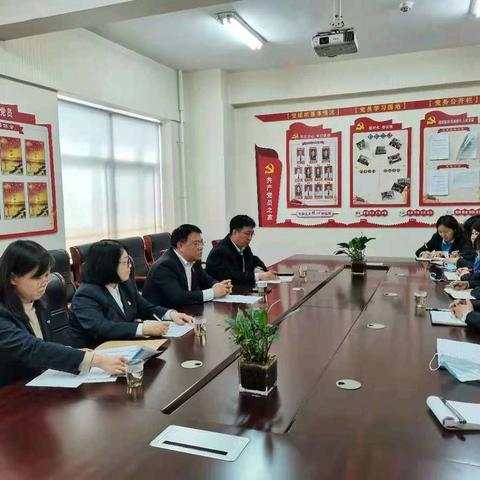 长治分行上官鹏副行长一行莅临业务经营部调研督导