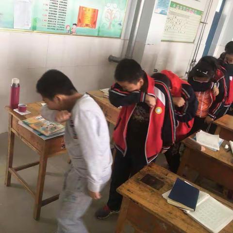 鹁鸽李学校小学部：安全演练  防患未然