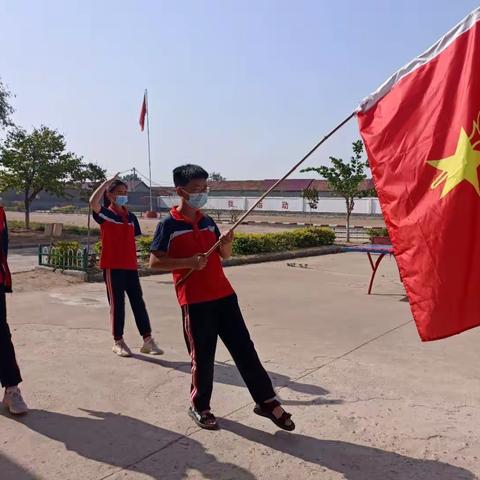 “喜迎二十大，争做好少年”——儿童节之际湖头镇姜家庄联小一年级新队员入队仪式