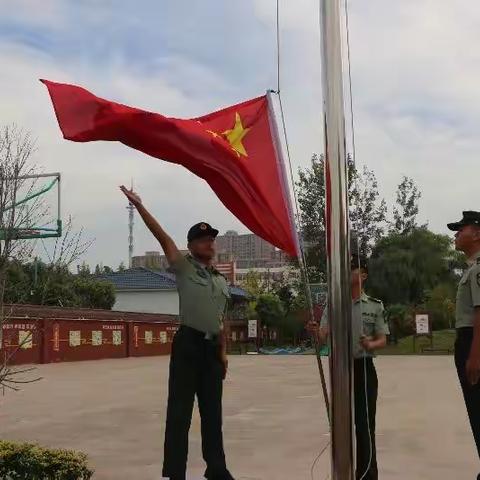 “国防大练兵，祖国在心中”