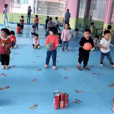 阳光贝贝幼儿园小班10月份成长记录📝