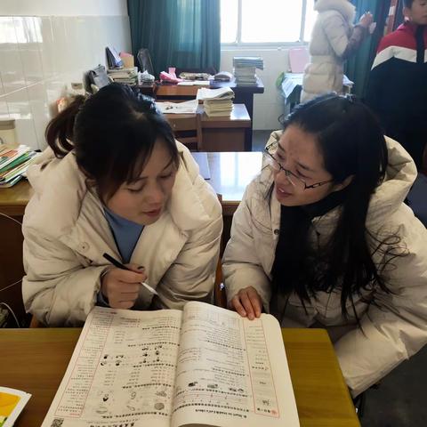 师徒结对传薪火，青蓝同心助成长——英语组师徒结对学年总结
