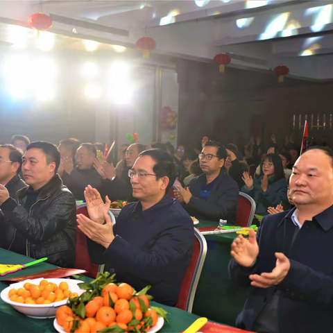 市农业农村局举办迎新年文艺晚会