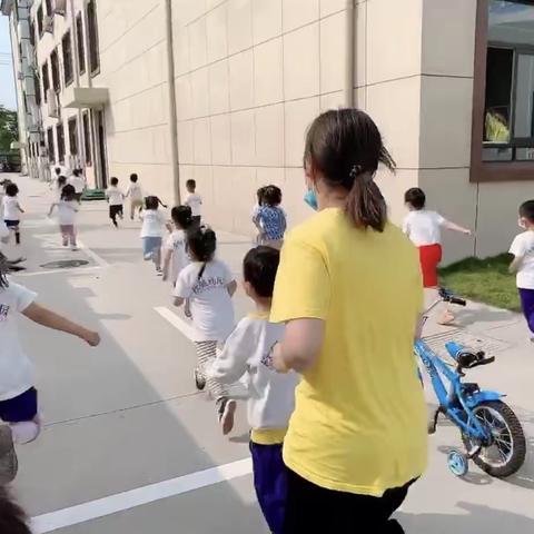 防患未然 守护安全——中一班防暴反恐演习