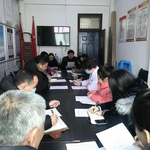 大明宫街道西铁社区召开首次“坊里办”工作联席会议