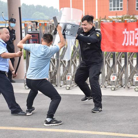 预防暴恐袭击   建设平安校园——区教育局组织预防校园暴恐袭击事件演练