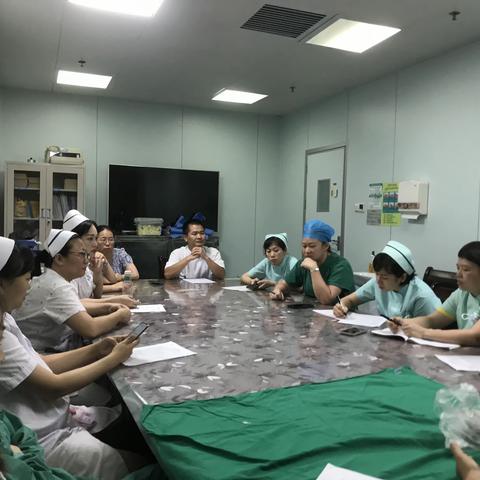 首届规范化培训护士技能竞赛——海医二附院