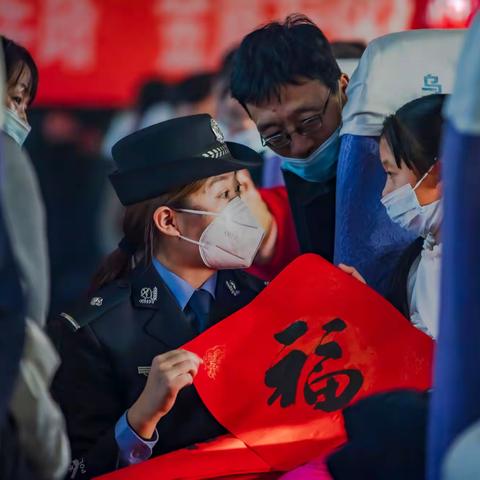 乌鲁木齐局集团公司工会举办《喜迎二十大建功新时代》职工摄影展，摄影作品展示之五。