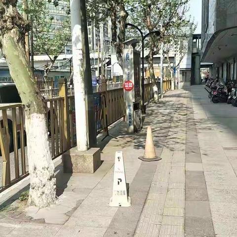中山路青龙商厦停车乱象大整顿