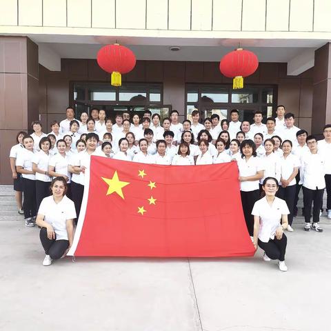 “金秋十月迎国庆，童心飞扬赞祖国”托克逊县第二小学“喜迎国庆”主题活动。