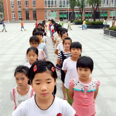 二5班，我心飞扬，展示风采！