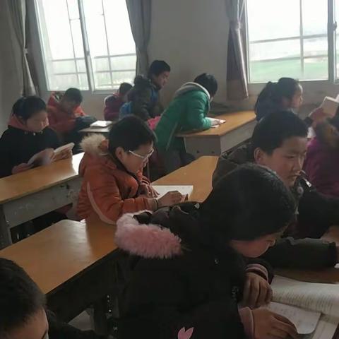 前营小学五年级《好书伴我行》