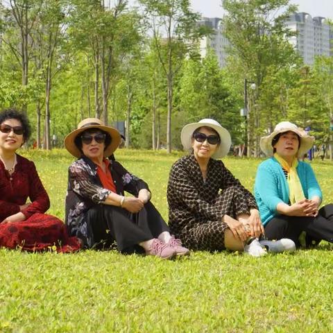 丹凤公园景色优美