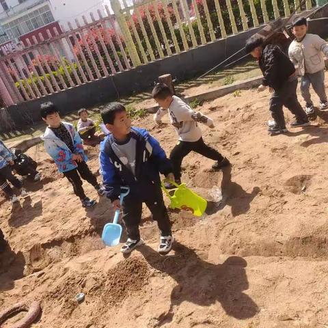 ☀️户外课堂  小沙池，大乐趣