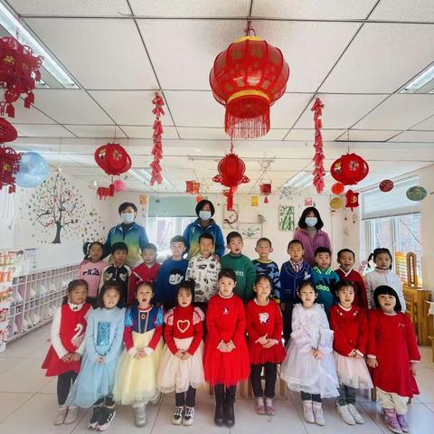 航天十一院幼儿园大二班庆元旦迎新年活动