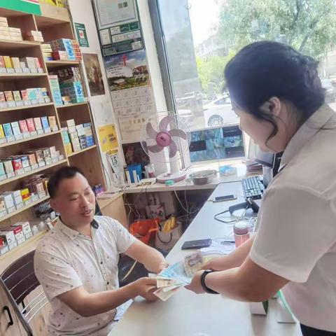 营口银行东昌支行积极开展残损人民币兑换宣传活动