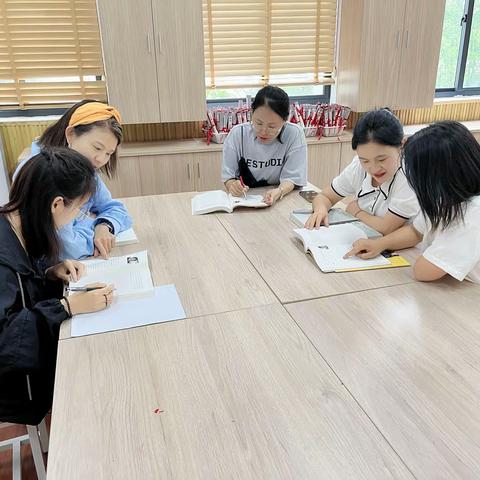 2021学年美术组《美术核心素养大家谈》读书沙龙