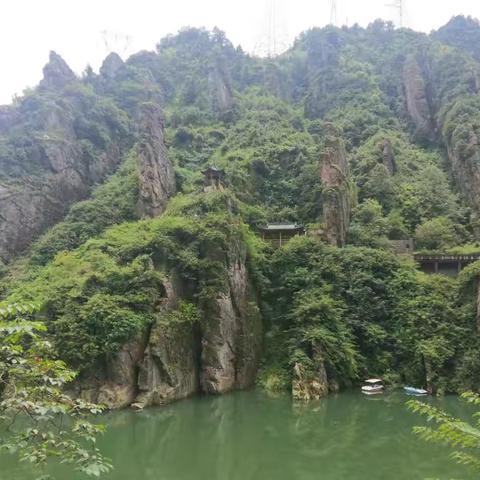 洞口的美景，发现美，才能释放美！