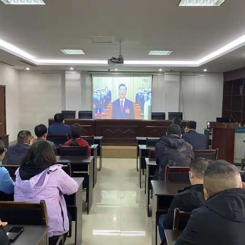 柳云社区组织收看二十大开幕盛况