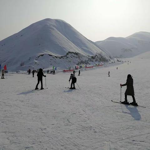 亲临滑雪场