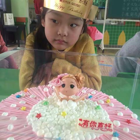 祝福小美女生日快乐～生日快乐～