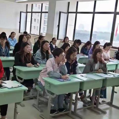 凤凰双语小学信息技术培训