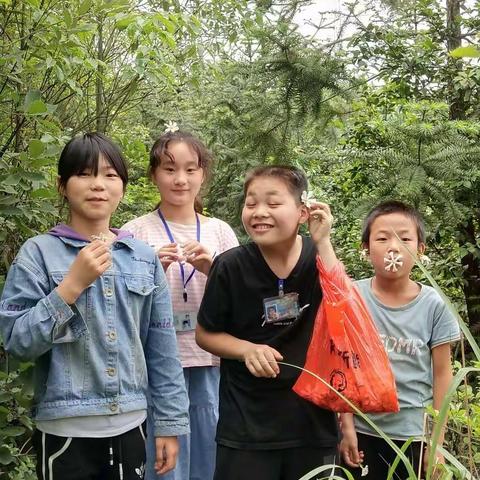 栀子花开--烟山中学动感中队在行动